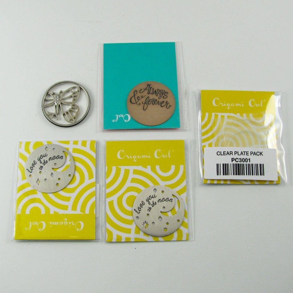 Origami Owl Decorative Plates set of 4